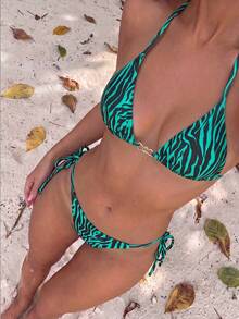 SHEIN Swim 2件組春夏海灘派對度假動物印花隨機圖案綠色不對稱掛脖三角杯比基尼上衣丁字褲性感 - 彩色 - 查看 8
