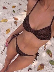 Costavie Swim Vcay 兩件式比基尼套裝，春夏海灘度假款，亮片紋理布料，掛脖平胸式上衣搭配側綁繩丁字褲，性感 - 咖啡棕 - 查看 8