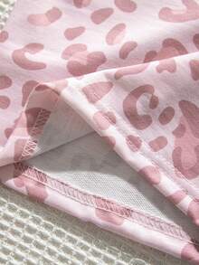 SHEIN 1pc Girls' Soft Sweet Style Light Pink All-Over Leopard Print Elastic Waist Loose Wide Leg Casual Long Pants For Home, Street, Campus, Commute, Spring/Autumn - Baby Pink - View 7