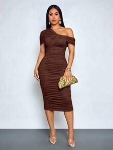 SOLERSUN Women's Sexy Ruched Asymmetrical Shoulder Bodycon Dress,Sexy Purple One Shoulder Bodycon Dress - Chocolate Brown - View 4