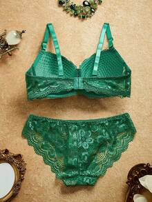 PinupPomp 2pcs Women's Lingerie Set (With Underwire Bra, Triangle Panty) - Green - View 2