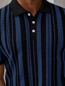 Manfinity CasualCool 男士休閒商務條紋設計 Polo 衫上衣，適合日常通勤穿著，百搭休閒 - 藏蓝色 - 查看 3