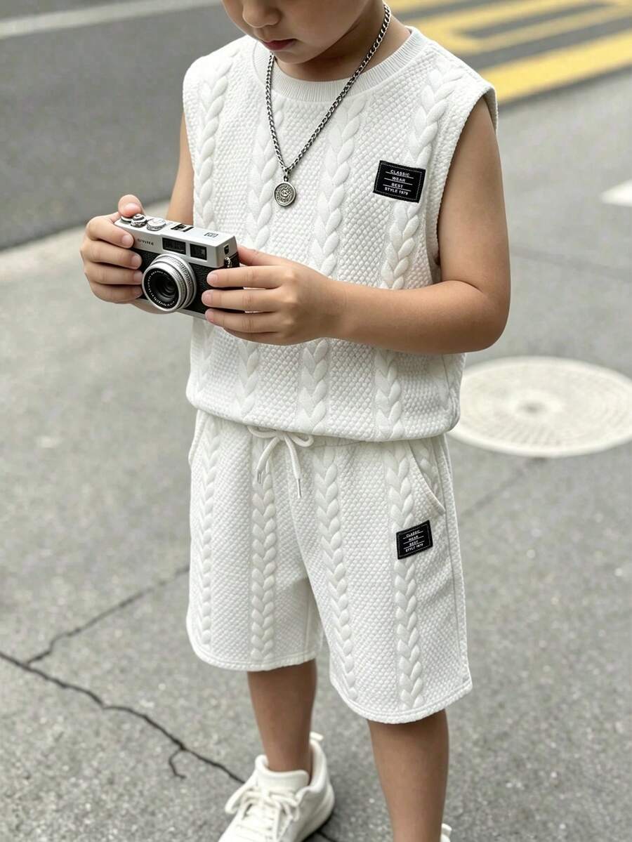 Genkimix Kids 男童提花背心短裤套装，黑色图案正面，舒适针织面料，休闲度假通勤风格