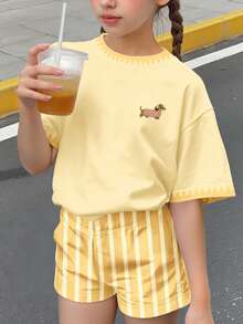 復古時尚迷你卡通臘腸狗印花休閒寬條紋青少年女孩舒適圓領短袖T恤與短褲兩件套，適合春夏日常穿著 - 彩色 - 查看 3