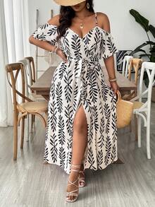 SHEIN VCAY Gaun Kasual Wanita Ukuran Besar dengan Motif Cetak Seluruh Permukaan dan Belahan Samping untuk Sehari-hari - Hitam - View 1