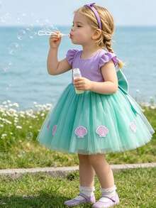SHEIN Glamorique Kids 女嬰公主洋裝，淡紫色緞面搭配薄荷綠薄紗裙，背後可拆卸蝴蝶結，飾有多款粉紫色貝殼刺繡貼花，適合女嬰生日派對、家庭照、家庭聚會、參加婚禮及其他重要場合，夏季短洋裝畢業舞會度假穿搭 - 綠色 - 查看 2