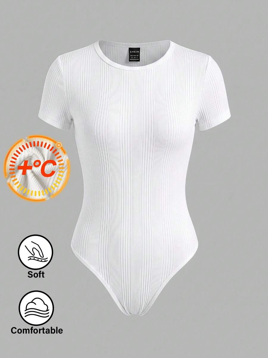 SHEIN BASICS Body de manga corta ajustado de color liso versátil para uso diario para mujer - Blanco - Ver 1