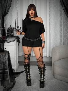 Whyspr Plus Size Women's Black Casual Punk Bold Avant-Garde Sexy Asymmetric Neck Distressed Back Hollow Lace Patchwork T-Shirt Regular Slanted Shoulder T-Shirt Black T-Shirt Lace T-Shirt Punk Casual T-Shirt Spring Summer T-Shirt Slanted Shoulder T-Shirt Autumn T-Shirt Suitable For Halloween T-Shirt Music Festival T-Shirt Holiday T-Shirt All Season - Black - View 3