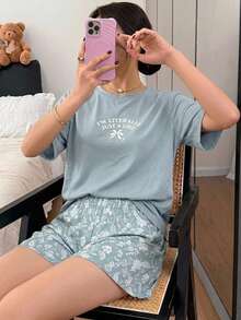 DAZY 2件組字母印花短袖T恤與花卉短款睡褲，夏季女款睡衣套裝 - 藍色 - 查看 4