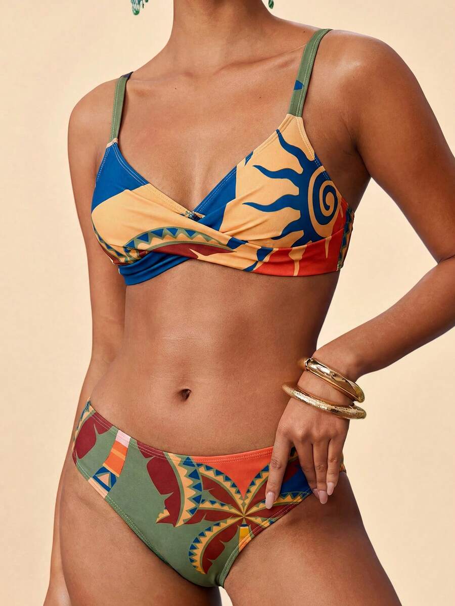 Travachic 女款夏季海灘拼色百褶細肩帶性感比基尼上衣與三角褲兩件式泳衣套裝 - 彩色 - 查看 1