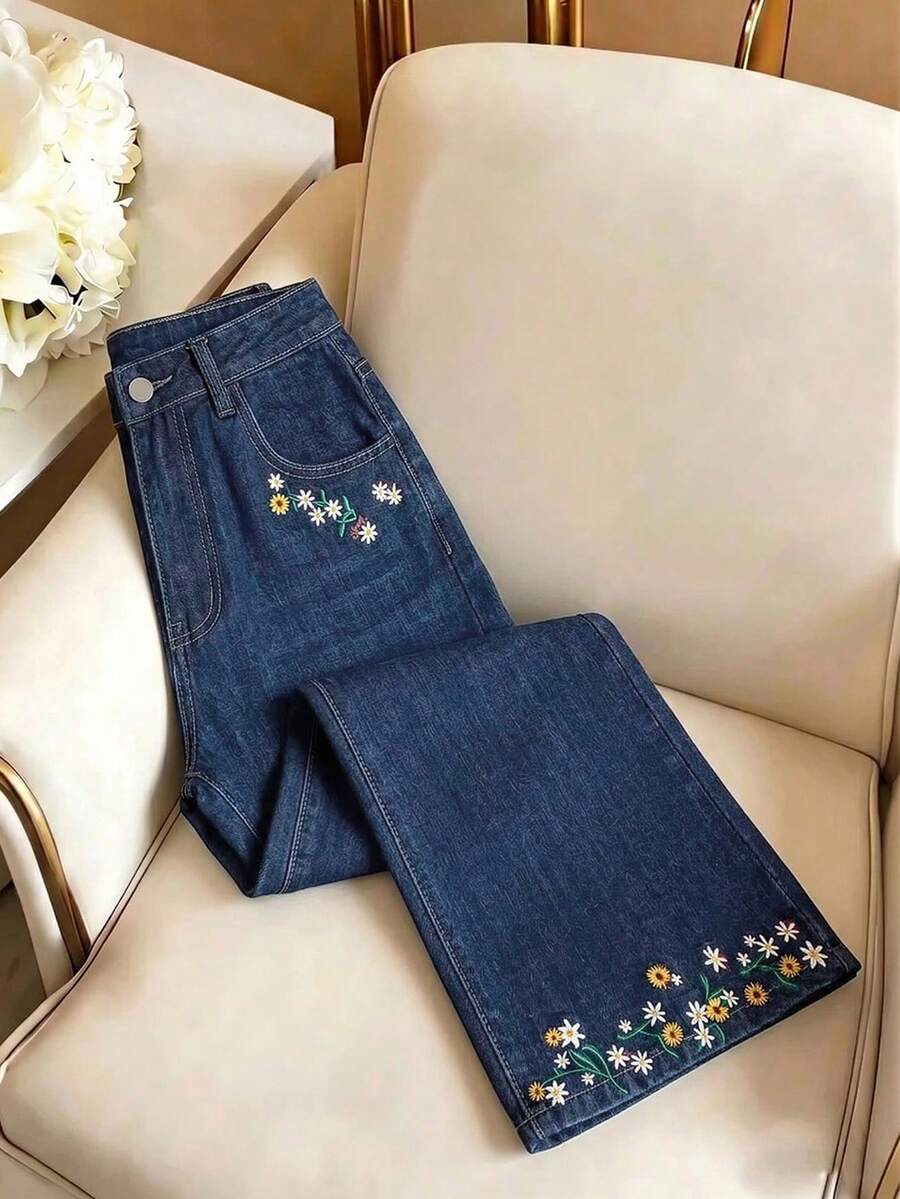 GlowEve 女款夏季花卉刺繡牛仔褲 - 深色水洗藍 - 查看 1