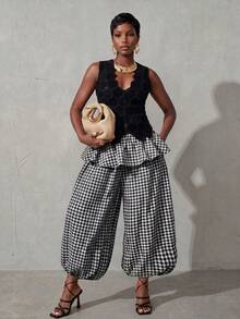 BamGlimmer Women's Plaid Pleated Casual Versatile Daily Lantern Pants - Black and White - View 4
