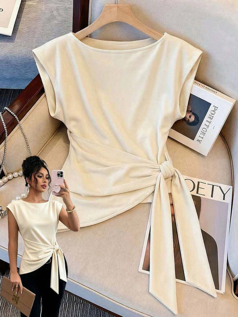 SHEIN Franclia 米色夏季優雅教師節辦公室早午餐圓領修身上衣,不對稱下擺附袖設計 - 杏色 - 查看 1