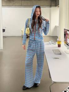 K-Vae 女款街頭風藍白條紋薄款連帽上衣與寬腿褲休閒兩件套居家秋季 - 彩色 - 查看 3