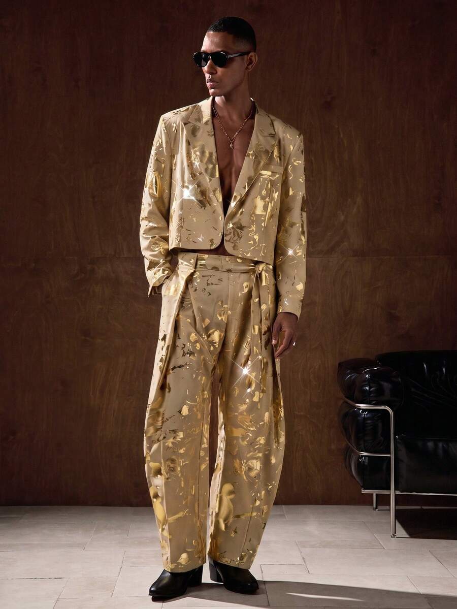 AKNOTIC Gold Splatter Print Cropped Blazer And High-Waisted Loose Trousers Suit Set
Fashionable Printed Two Piece Suit With Short Jacket And Wide Leg Pants - Khaki - View 1
