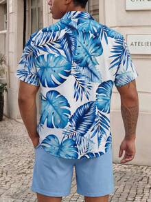 Manfinity EZcore Plus Size Men's White And Blue Floral Leaf Print Single-Breasted Short Sleeve Top And Shorts Set,Summer Boho Holiday Vacation Hawaii Tropical Beach - Multicolor - View 2