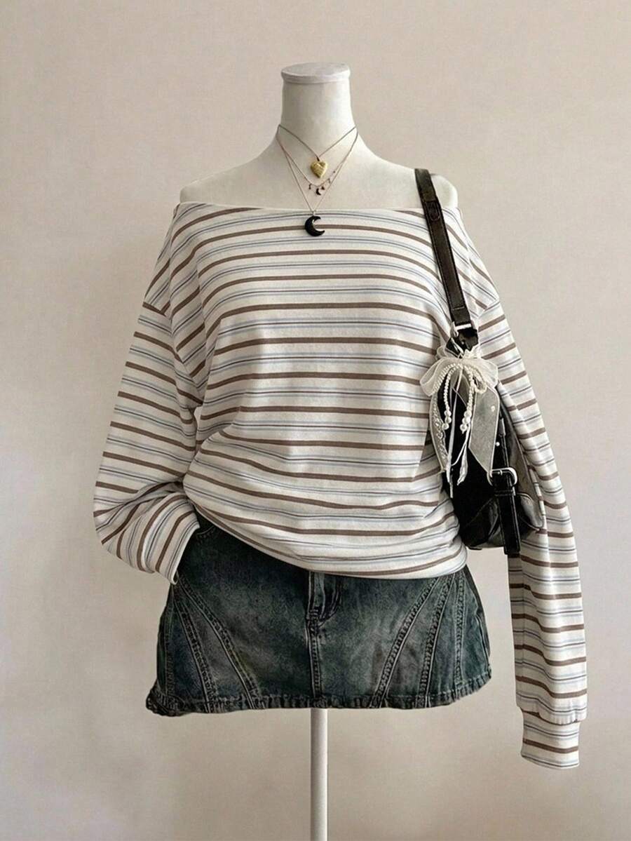 SHEIN EZwear Casual Minimalist Style Asymmetrical Striped All-Over Print Women's Loose Fit Asymmetrical Shoulder Sweatshirt, Suitable For Spring And Summer - Multicolor - View 1