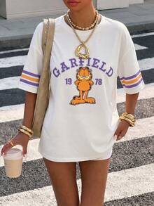 Muchica GARFIELD | SHEIN 休閒極簡圓領短袖寬鬆女款T恤，適合夏季，聯名印花圖案，適合外出、街頭穿搭、機場、時尚、返校季、Y2K、派對、海灘度假、假期 - 彩色 - 查看 3