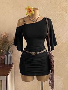 EgrlEra 26 Spring/Summer New Sexy Asymmetric One-Shoulder Ring Decor Flared Sleeve Fitted Ruched Mini Dress For Women - Black - View 1