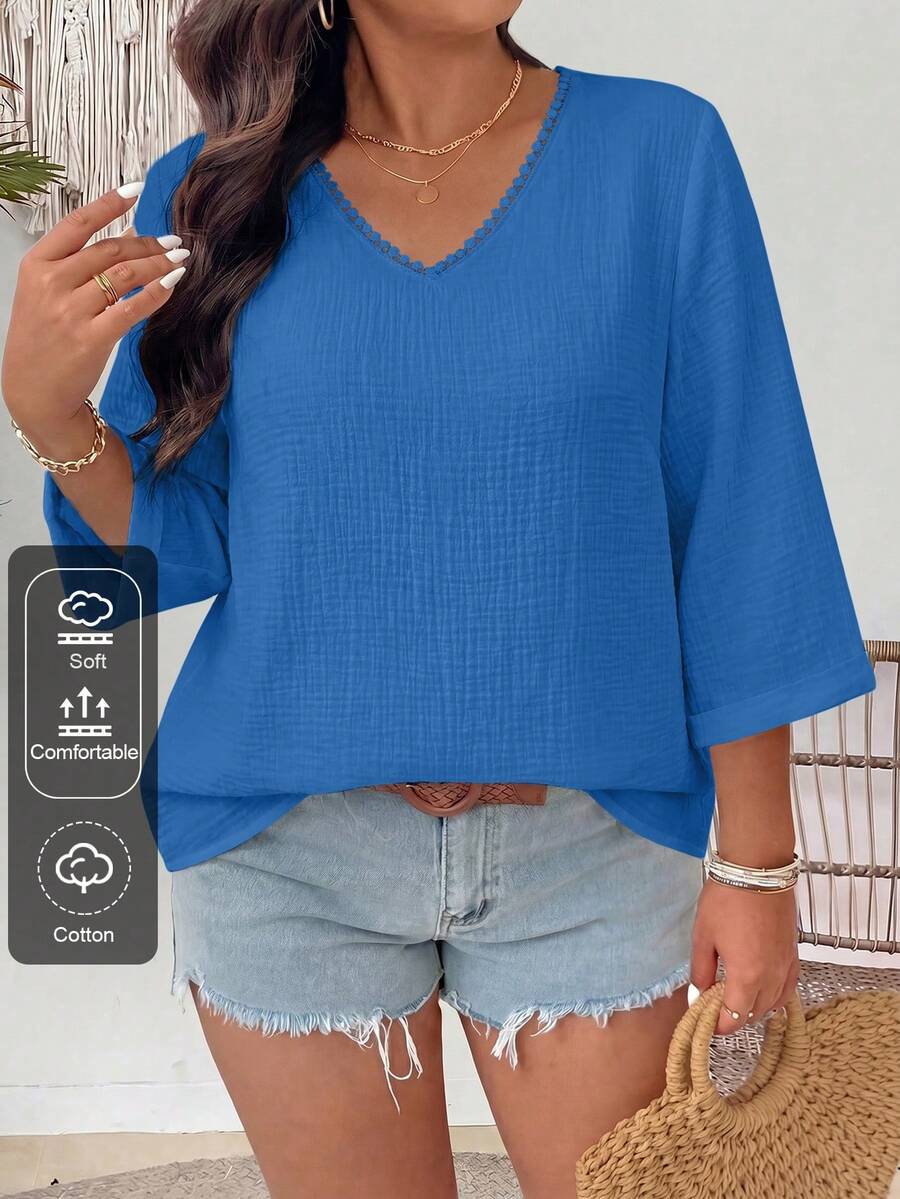 EMERY ROSE Plus Size Versatile Linen Textured V-Neck Floral Blouse - Blue - View 1
