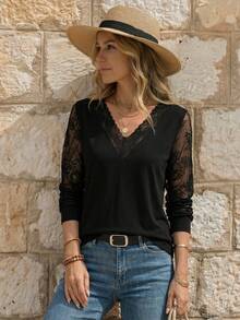 EMERY ROSE Top con encaje en contraste de cuello V - Negro - Ver 2