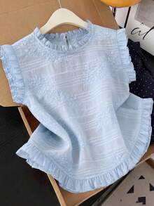 GlowEve CURVE Blusa azul de talla grande con cuello redondo, cuello con volantes, mangas acampanadas, tejida y bordada - Azul - Ver 7
