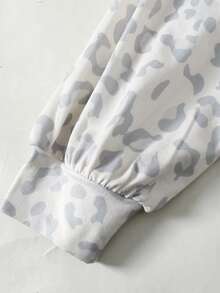 SHEIN Tween女孩休閒日常短版紋理白色豹紋長袖衛衣，街頭風 - 彩色 - 查看 6