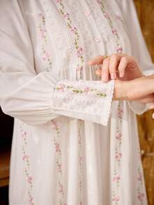 PalaceNights Court Style Small Stand Collar Heavy Embroidery Loose Long Sleeve Nightgown - White - View 7