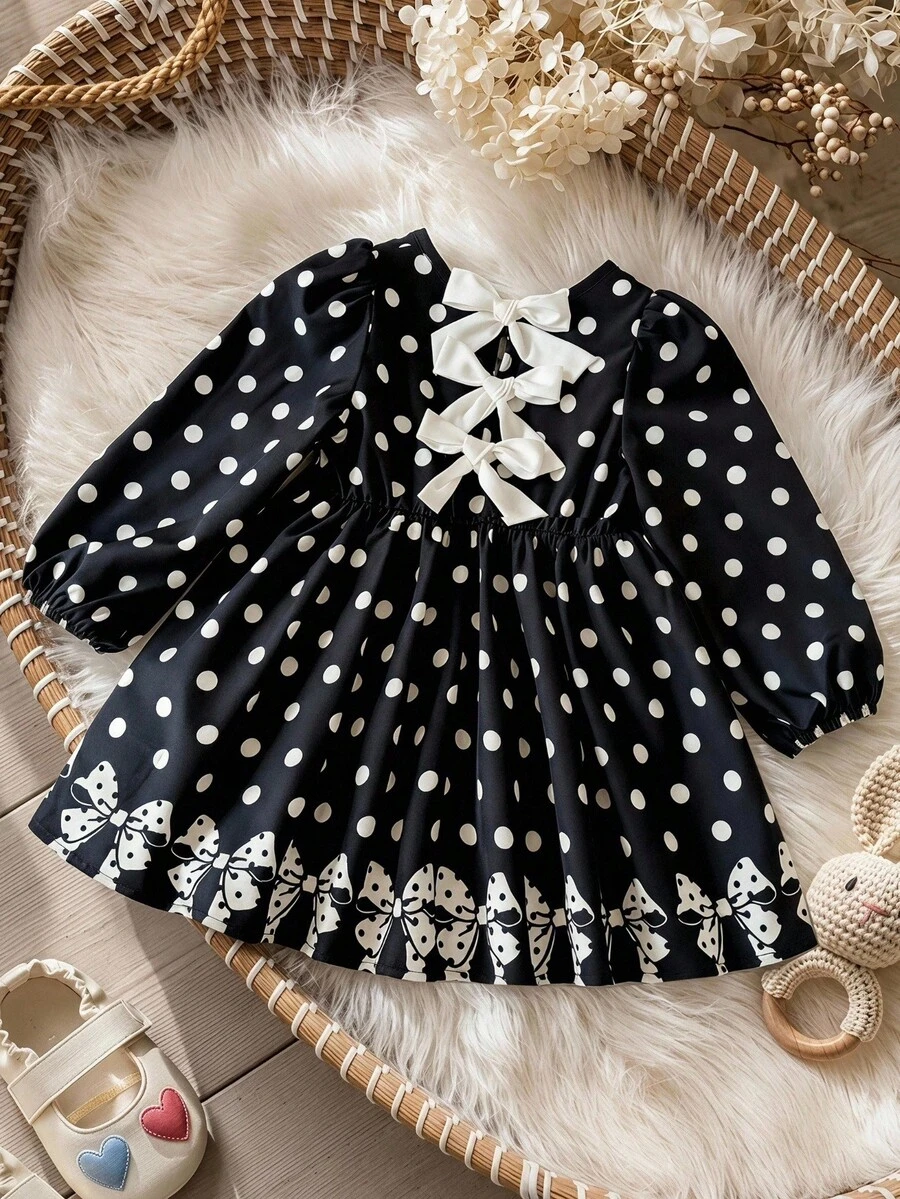 SHEIN 女嬰編織波點蝴蝶結圖案圓領花瓣袖休閒洋裝 - 黑與白 - 查看 1