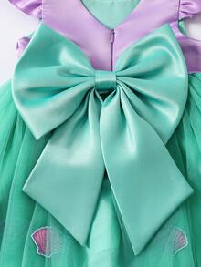 SHEIN Glamorique Kids 女嬰公主洋裝，淡紫色緞面搭配薄荷綠薄紗裙，背後可拆卸蝴蝶結，飾有多款粉紫色貝殼刺繡貼花，適合女嬰生日派對、家庭照、家庭聚會、參加婚禮及其他重要場合，夏季短洋裝畢業舞會度假穿搭 - 綠色 - 查看 6