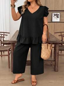 SHEIN CURVE+ 2件組大尺碼女款純色後背單排鈕扣短袖襯衫與長褲套裝 - 黑色 - 查看 3
