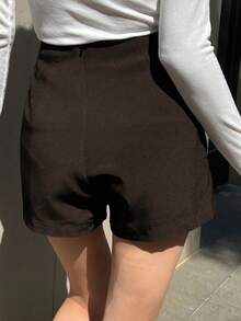 DAZY 女款素色高腰休閒百搭日常短褲 - 咖啡棕 - 查看 3