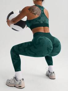 SHEIN Core Rhythm طقم رياضي نسائي بدون خياطة مكون من توب قصير بفتحات وسروال ضيق - أخضر - مشاهدة 6