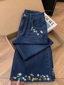 GlowEve 女款夏季花卉刺繡牛仔褲 - 深色水洗藍 - 查看 7
