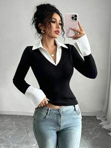 SHEIN Raffinéa 藍色條紋印花對比色女款簡約V領 Polo 領彈性修身打底上衣，休閒夜店商務休閒演唱會穿搭辦公室穿搭，老錢風熱門純色羅紋針織面料，高彈力超柔軟舒適親膚貼身修身，休閒日常性感派對街頭度假旅行約會，春夏秋冬新款喇叭袖長袖T恤 - 黑色 - 查看 3