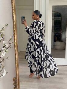 SHEIN Lady CURVE Plus Size Women's V-Neck All-Over Print Waist Tie Casual Daily Outing Blouse - Black and White - View 2