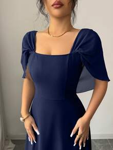 Modelyn 女款方領收腰 A 字披肩優雅浪漫休閒長洋裝 - 藏蓝色 - 查看 4