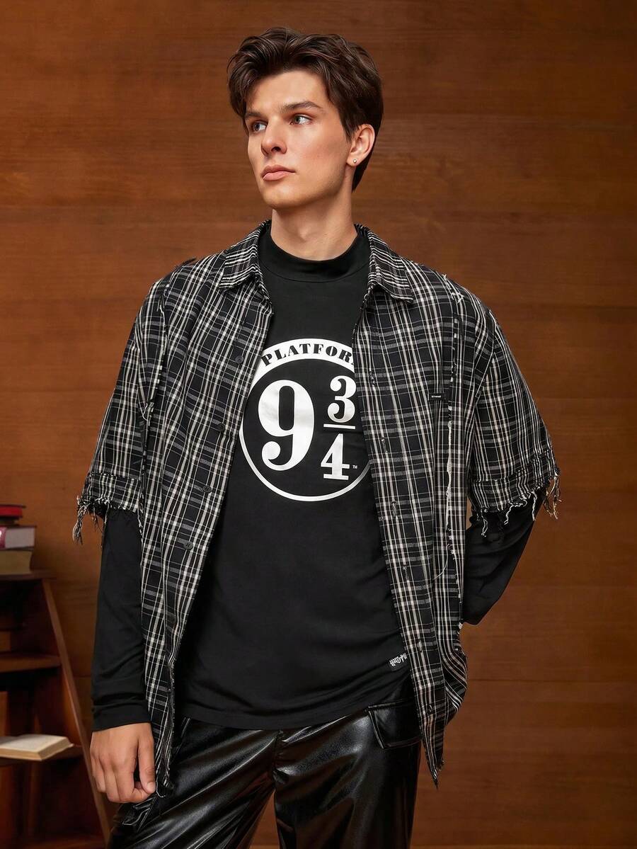 HARRY POTTER X SHEIN Men's Casual Slim Fit Knit "9 3/4" Classic Platform Print Turtleneck Long Sleeve T-Shirt Set (2 Colors) - Black - View 1