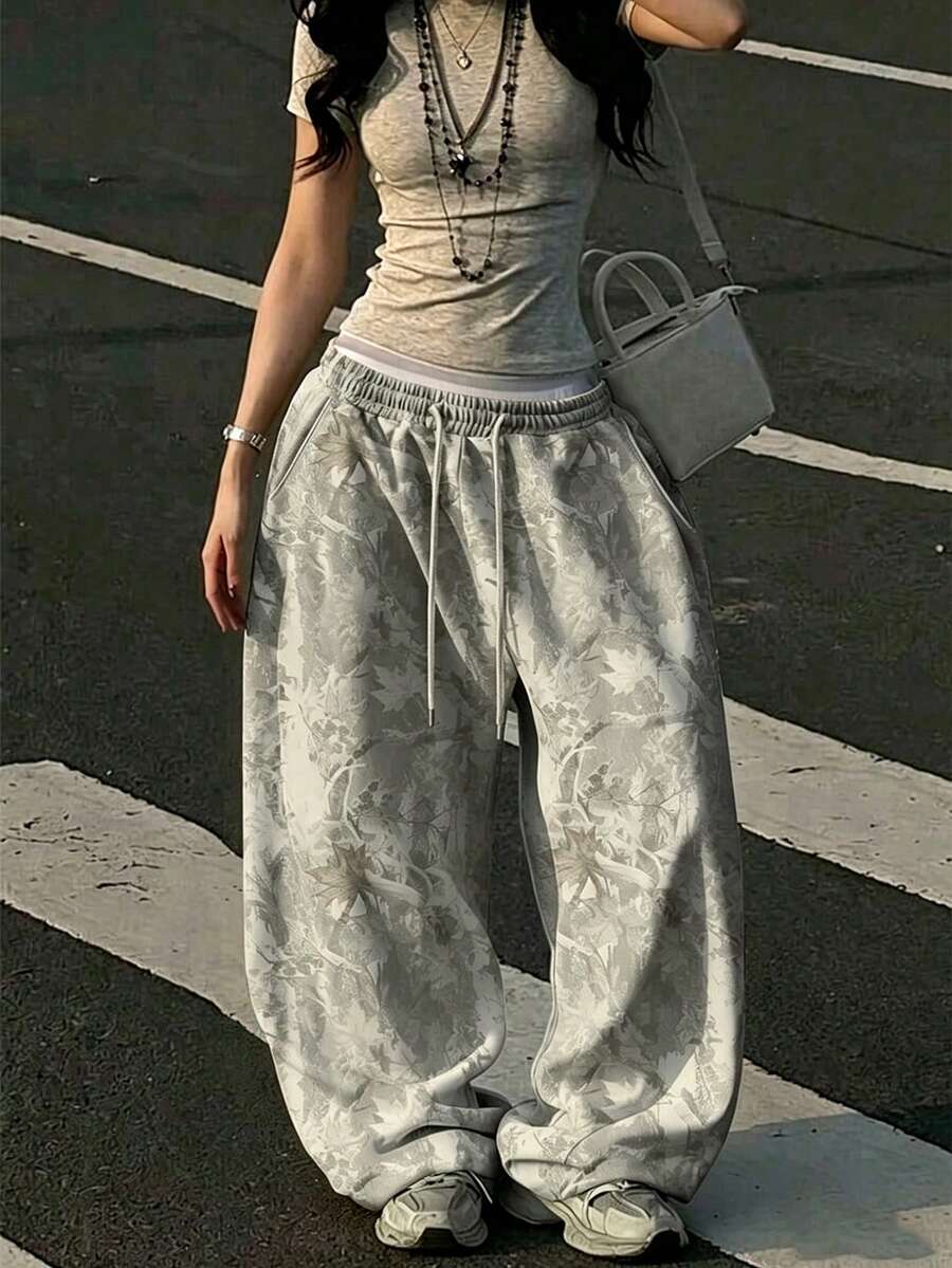 SHEIN 迷彩葉片數位水波紋時尚簡約女款長褲,送給朋友的秋季禮物 - 彩色 - 查看 1