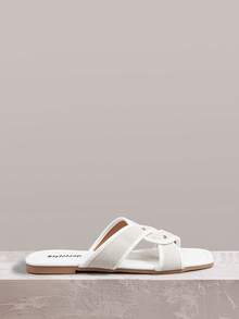 Styleloop Women Shoes Multi-Colored Canvas Splicing Square Toe Flat Bottom Cross Sandals, Simple Casual Style, Suitable For Daily Commuting, Vacation Travel - White - View 2
