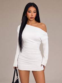 SHEIN PETITE 女款時尚性感純色不對稱領口迷你洋裝 - 白色 - 查看 4