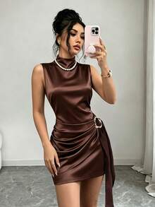 Franclia 时尚新款春夏约会缎面性感优雅修身高领金属扣褶皱无袖女式连衣裙，女士缎面连衣裙，春夏女式连衣裙，女士优雅派对连衣裙，女士度假装，女士情人节装，女士飘逸连衣裙，女士棕色连衣裙，女士性感连衣裙，女士无袖连衣裙 - 棕色 - 查看 8