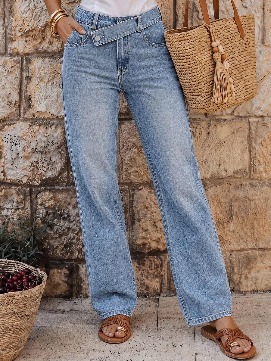 EMERY ROSE Women's Asymmetric Waistband Pockets Straight Leg Loose Casual Denim Jeans - Light Wash - View 1