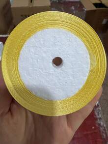 1 Rollo de Cinta de Satén de Poliéster - Caja de Regalo, Caja de Caramelos, Caja de Pastel, Cinta de Decoración de Flores Frescas (Teñida a Máquina con Ligera Diferencia de Color) - Amarillo claro - Ver 4