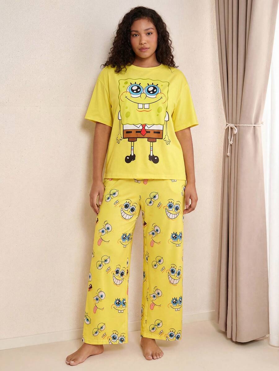 SpongeBob SquarePants | SHEIN Conjunto de pijama de top oversize de hombros caídos y pantalones con gráfico de dibujos animados para tallas grandes - Amarillo - Ver 1