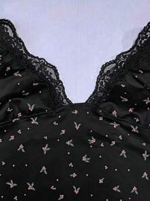 Jouncy Setelan Kasual 2 Potong Wanita dengan Atasan Camisole Motif Patchwork Renda dan Celana Pendek untuk Sehari-hari - Hitam - View 6