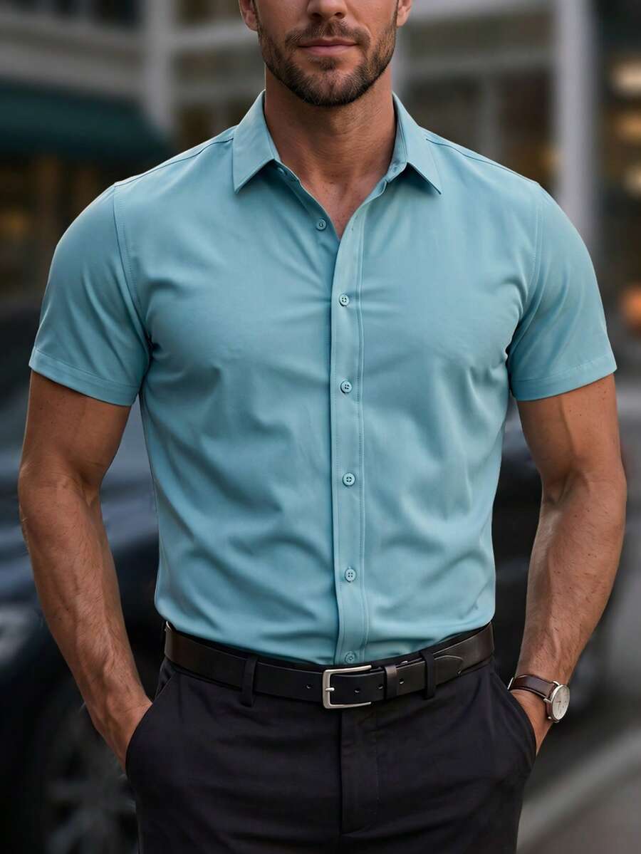 Manfinity Mode Camisa de manga corta de unicolor casual y de negocios para hombres, versátil para el verano y ceremonias formales - Verde - Ver 1