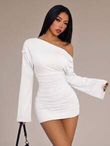 SHEIN PETITE 女款時尚性感純色不對稱領口迷你洋裝 - 白色 - 查看 6