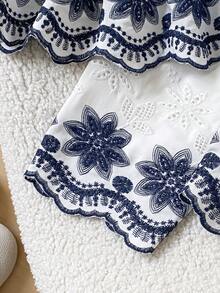 SHEIN Playful Pals 女嬰可愛娃娃風大領口前開襟刺繡下擺彈性腰帶刺繡袖口長袖長褲套裝 春秋款 - 藍白色 - 查看 8