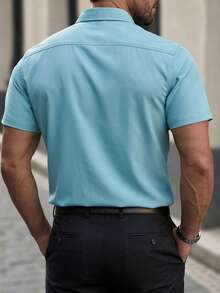 Manfinity Mode Camisa de manga corta de unicolor casual y de negocios para hombres, versátil para el verano y ceremonias formales - Verde - Ver 2